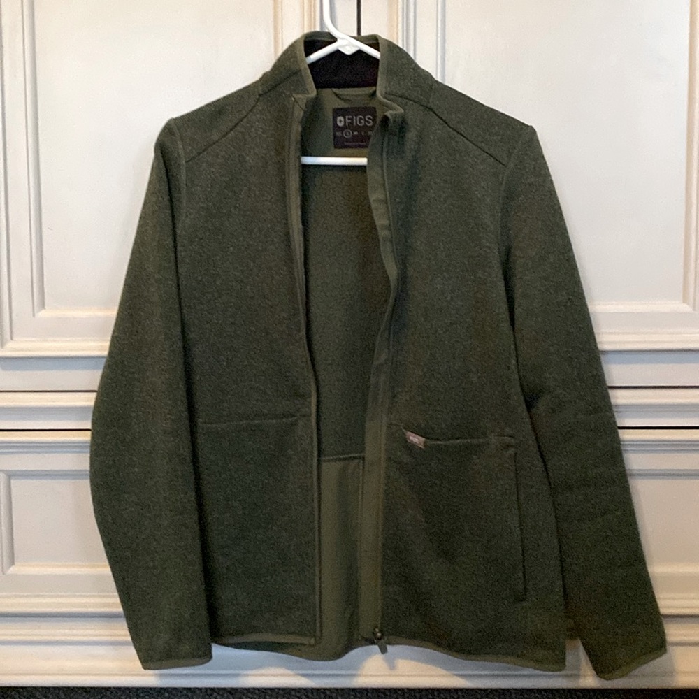 Figs Sweater Jacket in dark green. Women’s Small. Worn once.